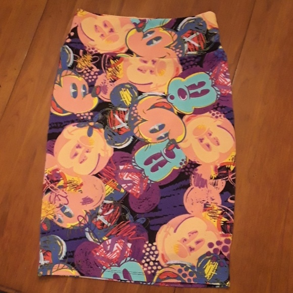 DISNEY MICKEY MOUSE LULAROE *CASSIE* SKIRT - Picture 1 of 2